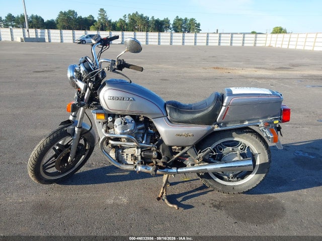 1982 HONDA GL500 13