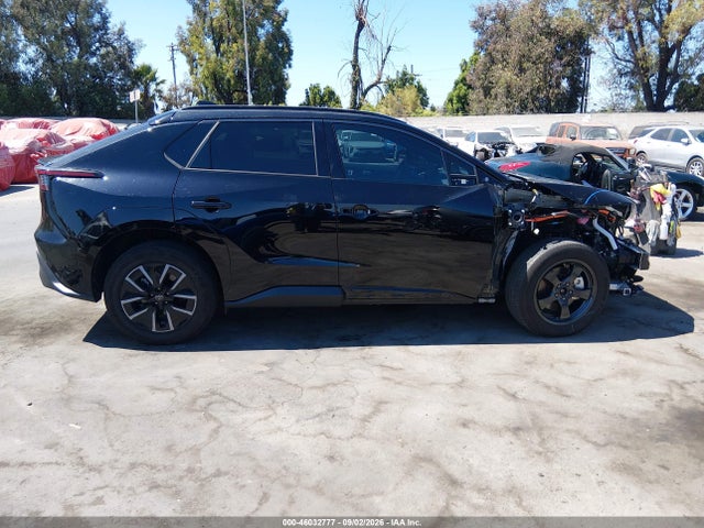2026 TOYOTA BZ XLE 14