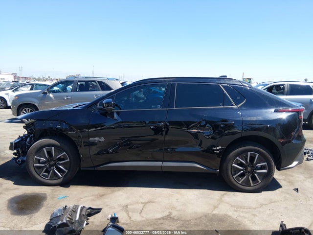 2026 TOYOTA BZ XLE 15