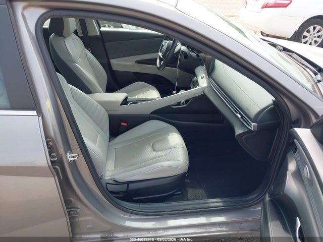 2023 HYUNDAI ELANTRA LIMITED 5