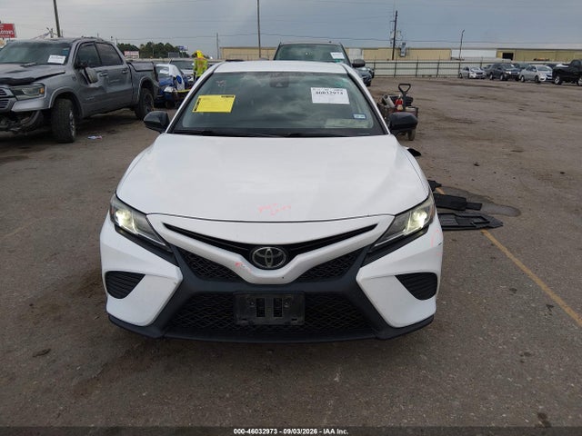2019 TOYOTA CAMRY SE 12