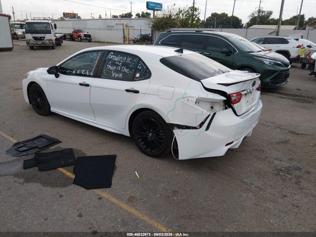 2019 TOYOTA CAMRY SE 3