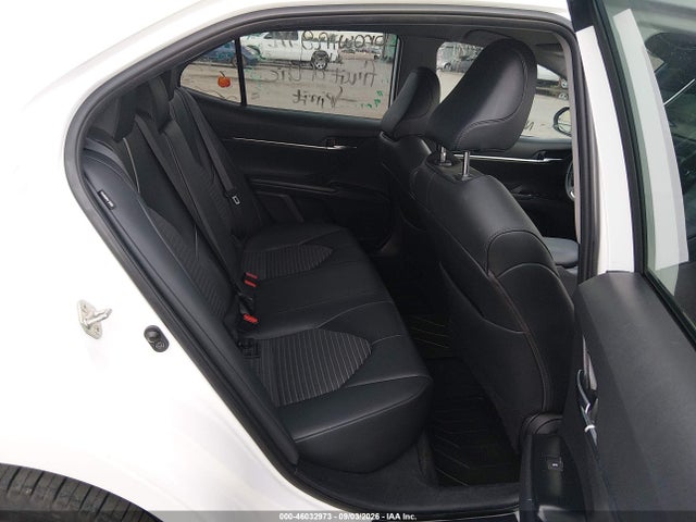 2019 TOYOTA CAMRY SE 8