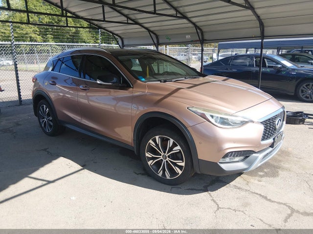 2017 INFINITI QX30 PREMIUM