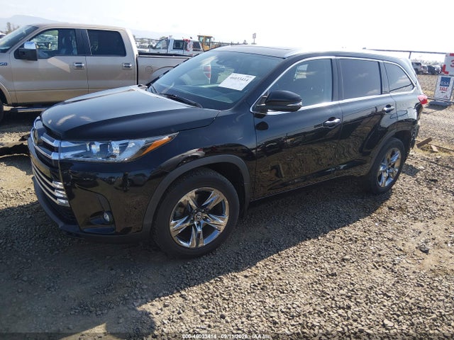 2019 TOYOTA HIGHLANDER LIMITED PLATINUM 2