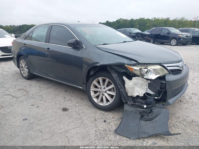 2014 TOYOTA CAMRY XLE