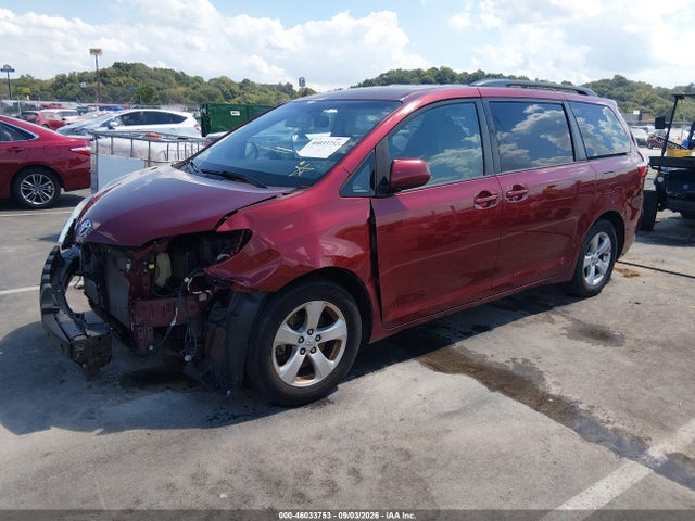 2017 TOYOTA SIENNA LE 8 PASSENGER 2