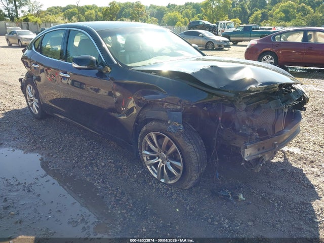2015 INFINITI Q70 3.7X