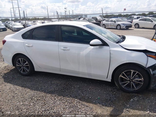 2022 KIA FORTE LXS 14