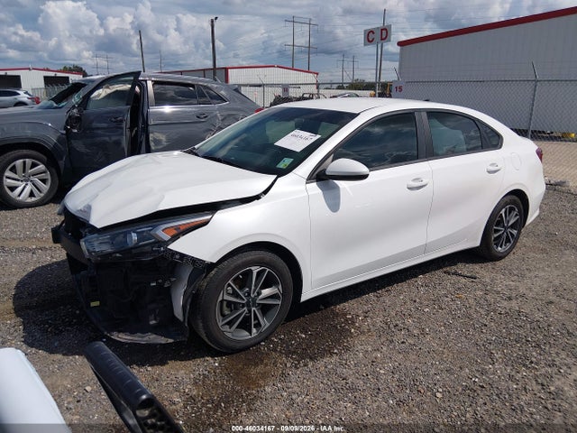 2022 KIA FORTE LXS 2