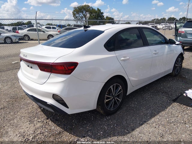 2022 KIA FORTE LXS 4