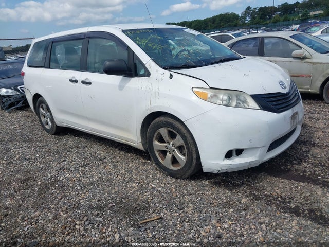 2014 TOYOTA SIENNA L V6 7 PASSENGER