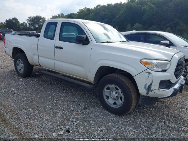 2018 TOYOTA TACOMA SR