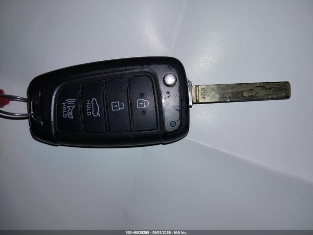2021 HYUNDAI ELANTRA SE 11