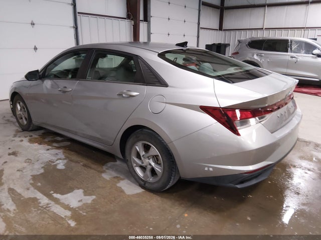 2021 HYUNDAI ELANTRA SE 3