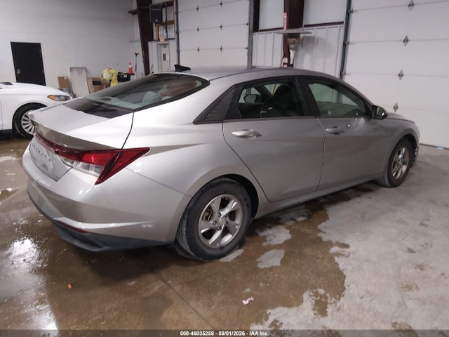 2021 HYUNDAI ELANTRA SE 4
