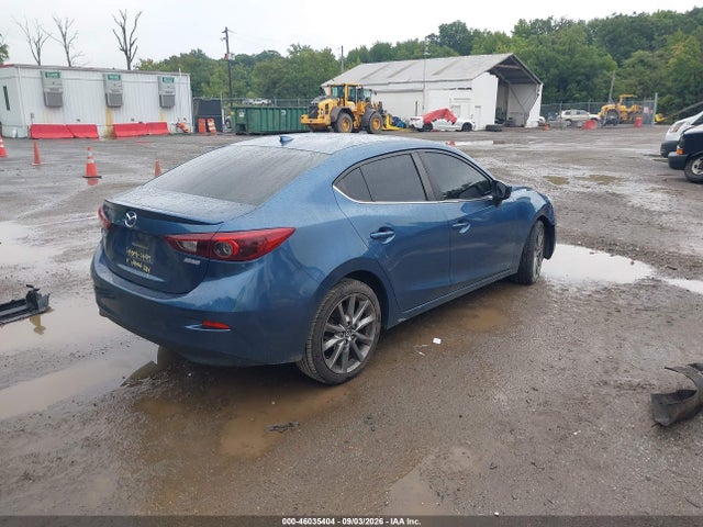 2018 MAZDA MAZDA3 TOURING 4