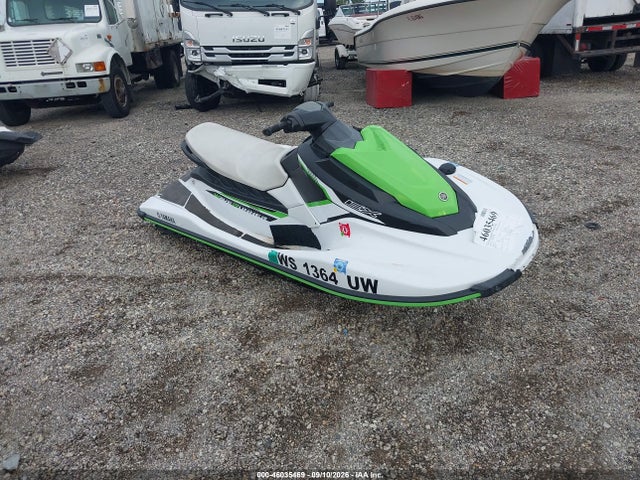 2017 YAMAHA WAVE RUNNE 