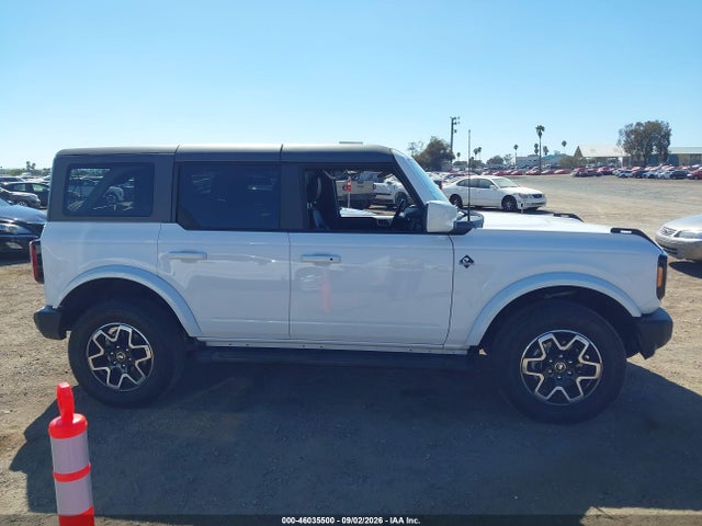2024 FORD BRONCO OUTER BANKS 13
