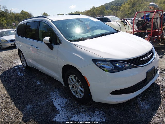 2020 CHRYSLER VOYAGER LXI