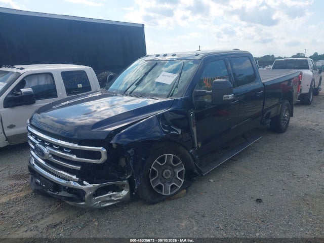 2023 FORD F-350 LARIAT 2