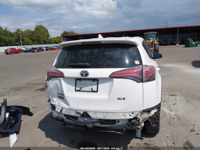 2018 TOYOTA RAV4 XLE 16