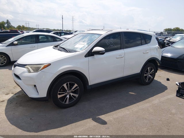 2018 TOYOTA RAV4 XLE 2