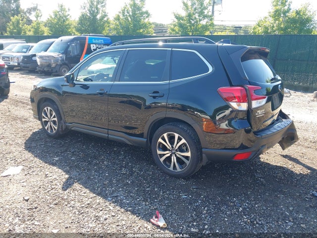 2023 SUBARU FORESTER LIMITED 3
