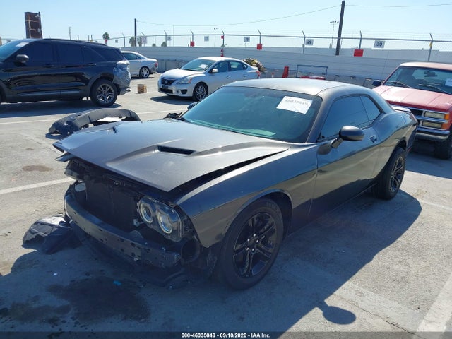 2023 DODGE CHALLENGER SXT 2