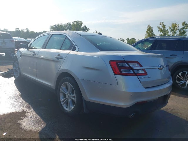 2017 FORD TAURUS SEL 3