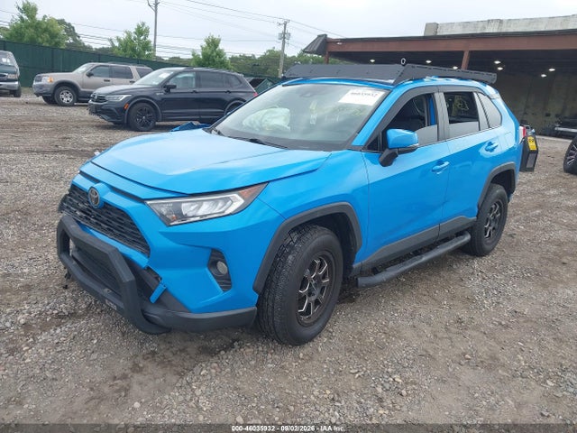 2019 TOYOTA RAV4 XLE 2