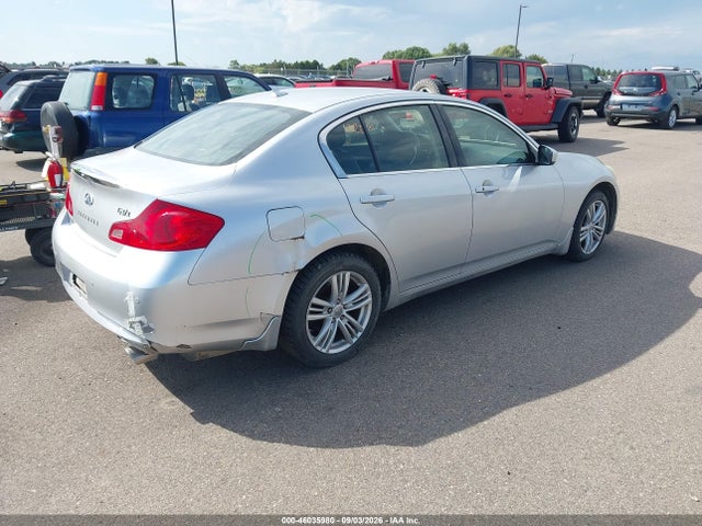 2012 Infiniti G37X 缩略图 4