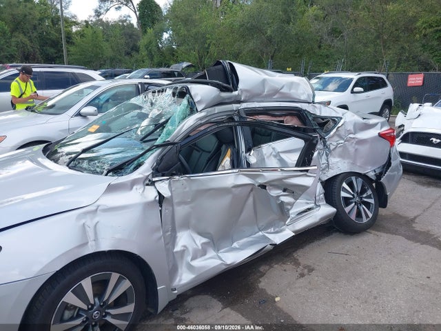 2018 NISSAN SENTRA SL 6