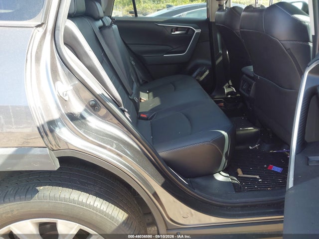 2023 TOYOTA RAV4 XLE PREMIUM 8