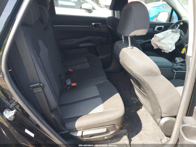 2023 KIA SORENTO LX 8