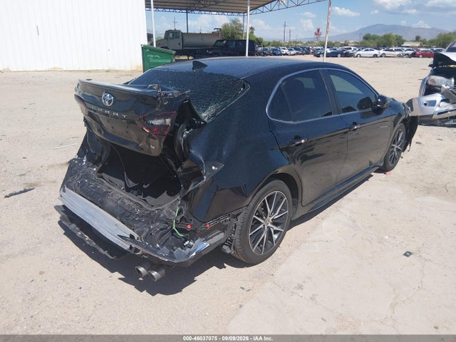 2021 TOYOTA CAMRY SE 4