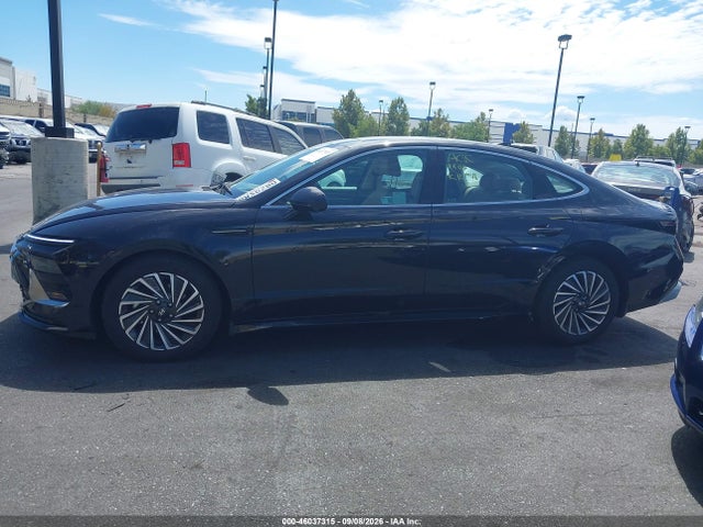 2025 HYUNDAI SONATA HYBRID LIMITED 14