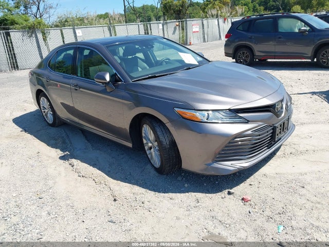 2019 TOYOTA CAMRY XLE