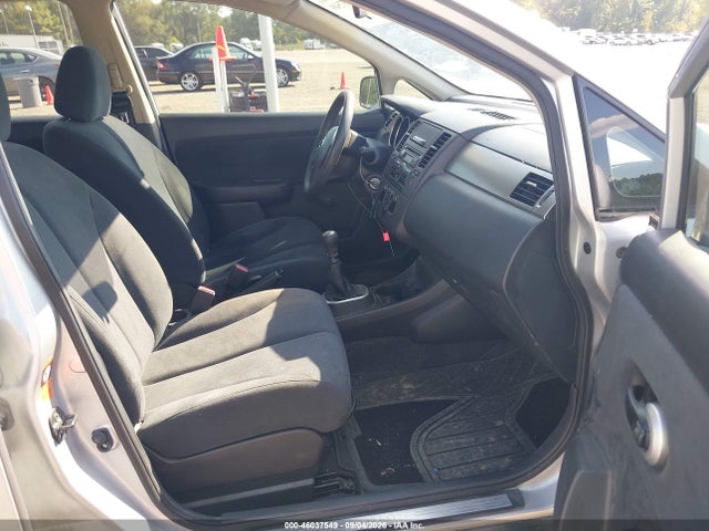2009 Nissan VERSA 1.8S — фото 5