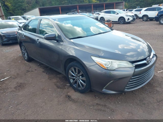 2017 TOYOTA CAMRY XLE