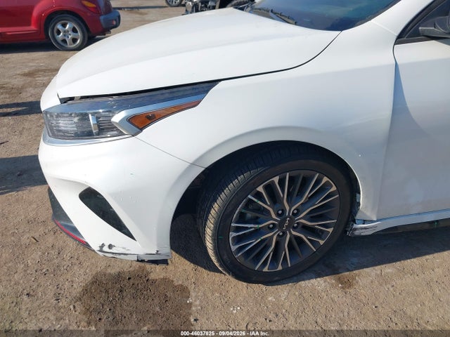 2023 KIA FORTE GT-LINE 6