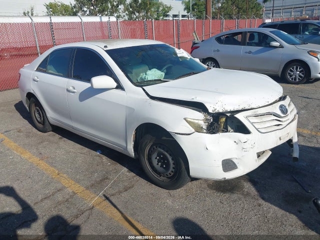 2011 TOYOTA CAMRY LE