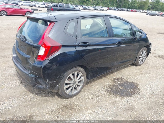 2016 Honda FIT LX — фото 4
