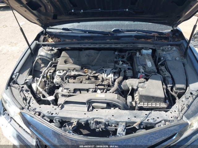2019 TOYOTA CAMRY SE 10
