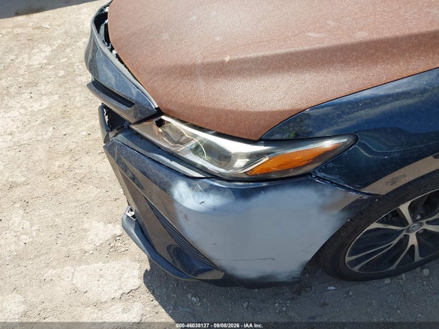 2019 TOYOTA CAMRY SE 18