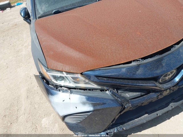 2019 TOYOTA CAMRY SE 19