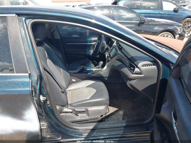 2019 TOYOTA CAMRY SE 5