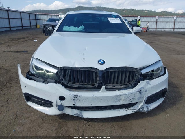 صورة 6 لـ 2019 BMW 540I XDRIVE