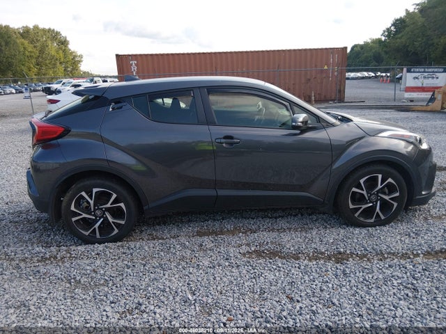 2018 TOYOTA C-HR XLE 13