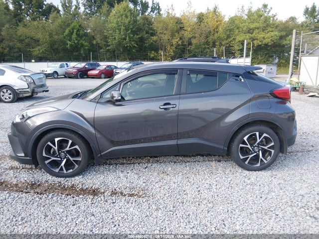2018 TOYOTA C-HR XLE 14